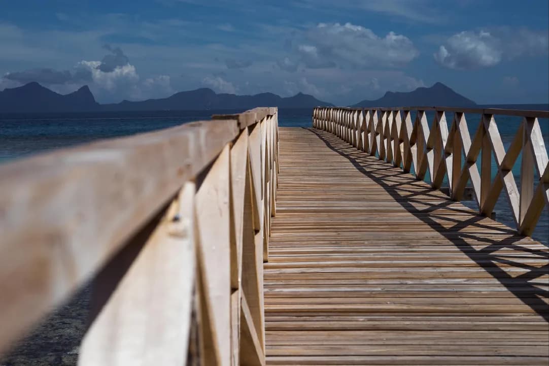 Marine gateway